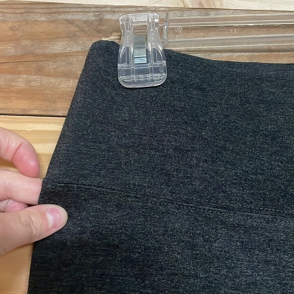 Banana Republic size Medium Charcoal Wide Waistband Thick Stretchy Leggings - Picture 3 of 6